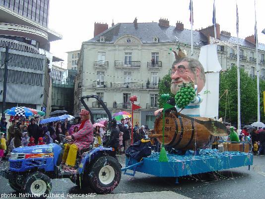 Le char d'Albert II  roi du carnaval de Nantes 2008.