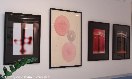 Maison de la Bretagne. Paris. Une gravure d'Ollivier Fouchard et trois photos de Yves Duguay.