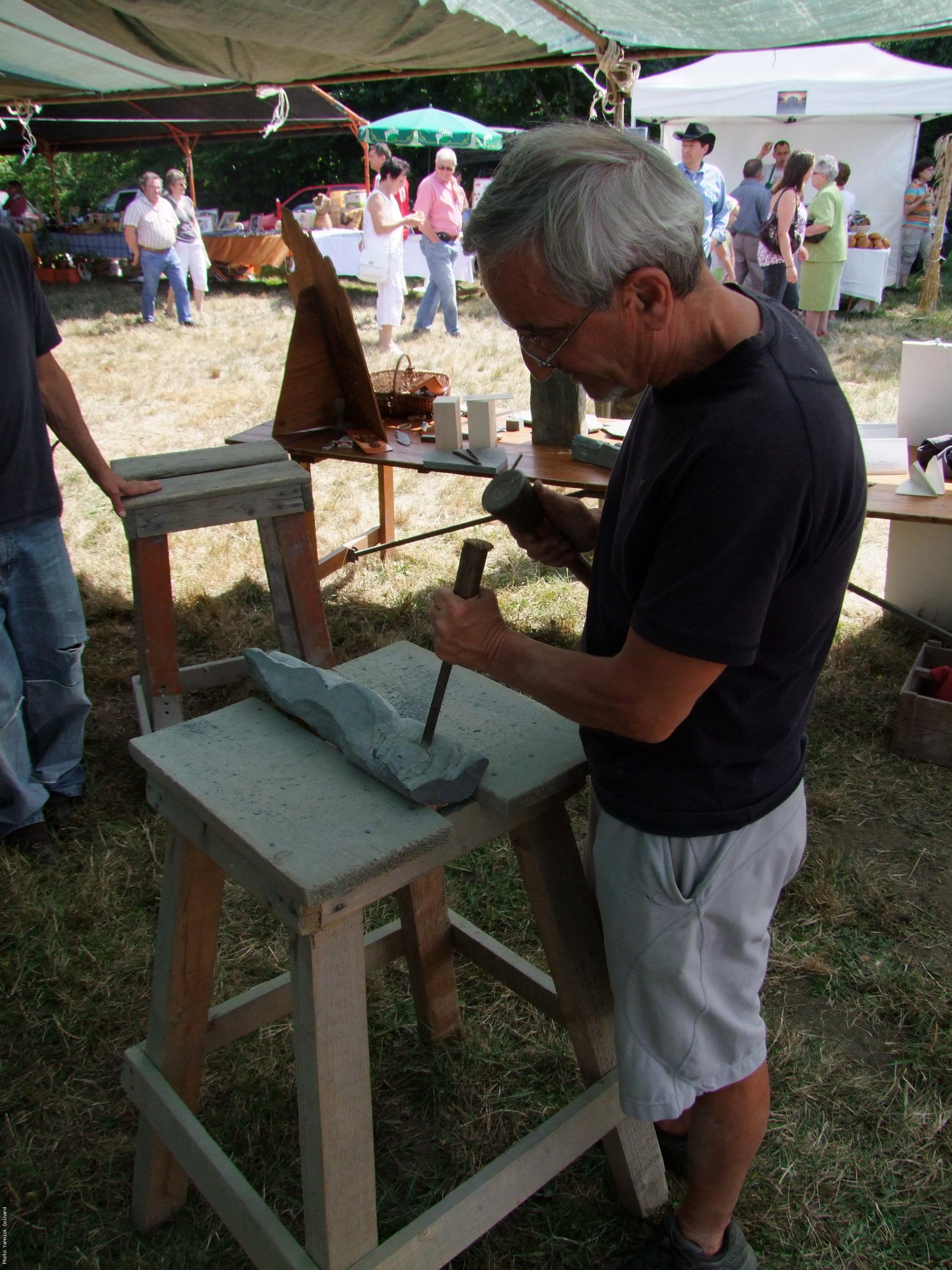 Sculpture sur schiste.
