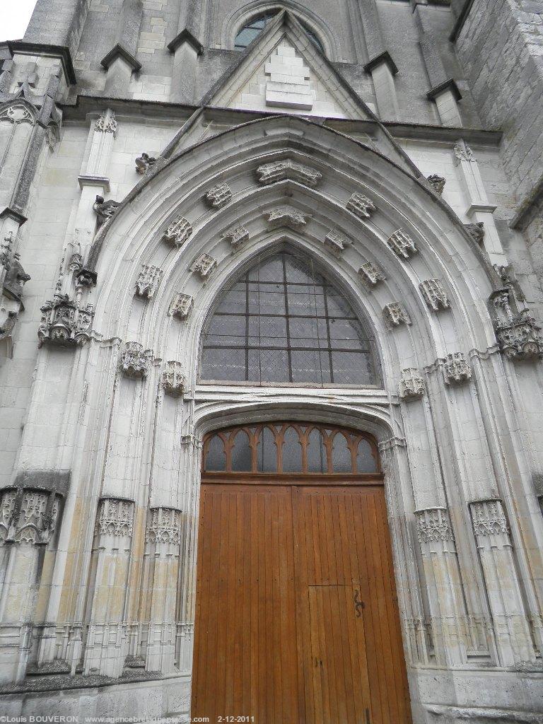 Le portail central de saint Saturnin de Vienne (Blois)