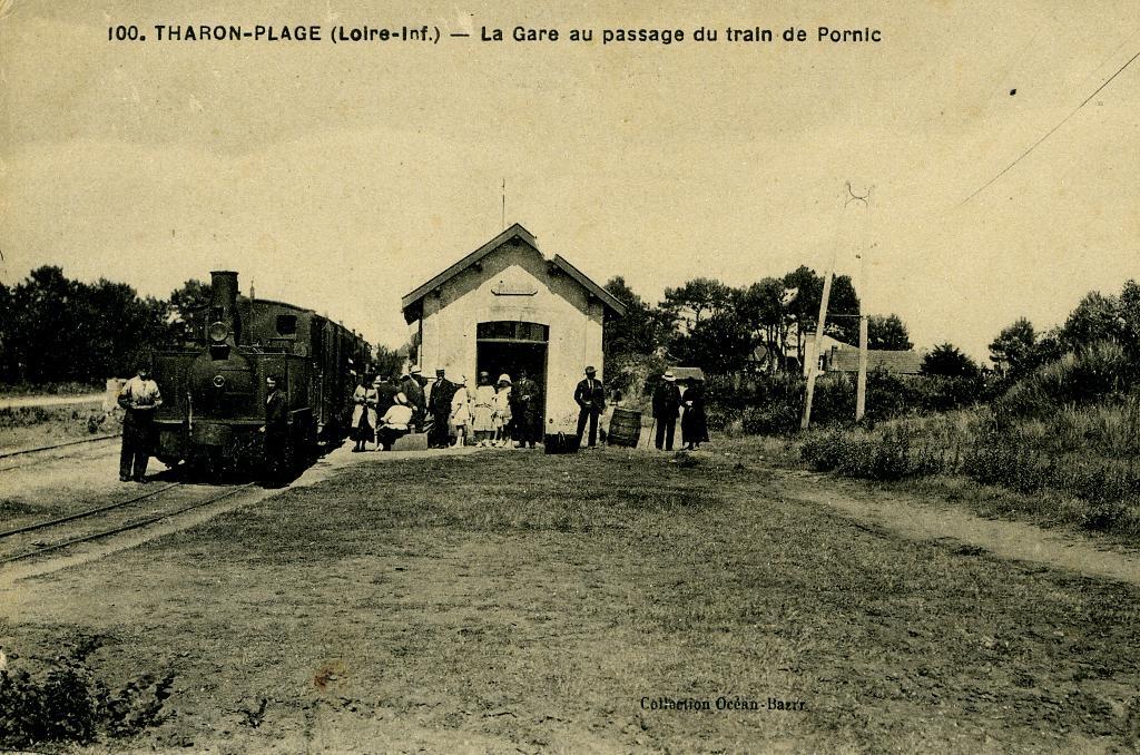 Halte de Tharon  aujourd'hui détruite - Carte postale de 1912.