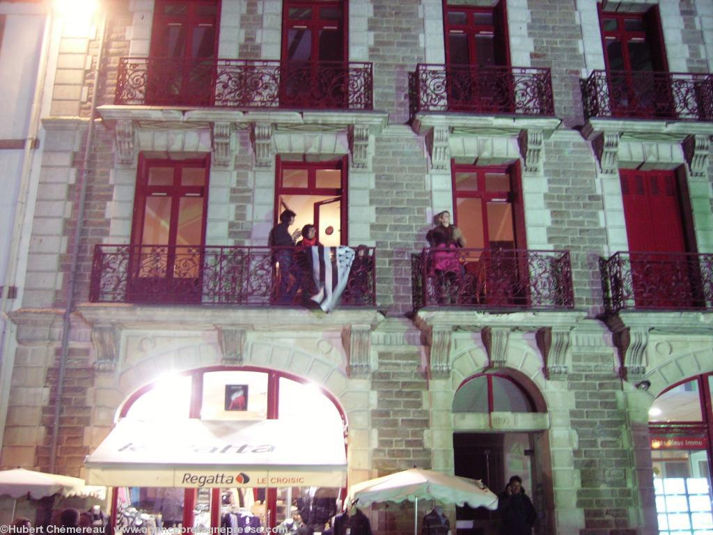 Émission Thalassa au Croisic le 20 janvier 2012. Des habitants du Croisic pavoisent aux couleurs de la Bretagne.