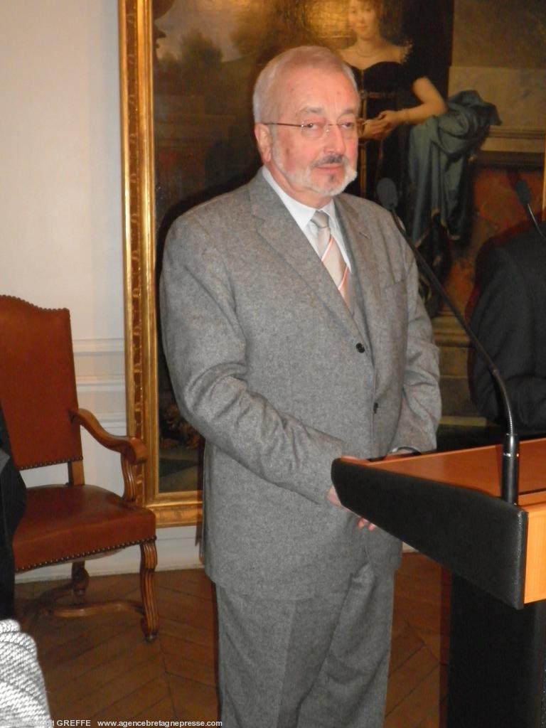 Yves DENIAUD député de l\'Eure : président du groupe d\'Amitié France-Irlande à l\'Assemblée Nationale.