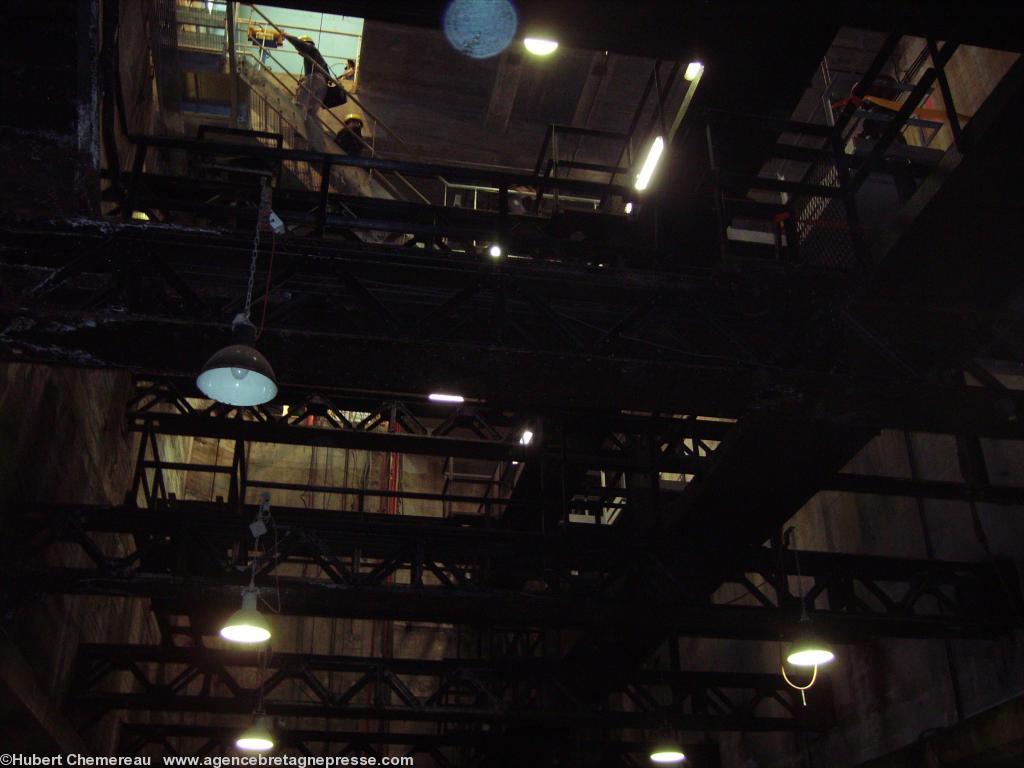 Les escaliers de la station de pompage étaient encore plus dans l\'obscurité le 28 mars 42