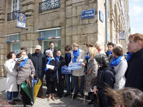 Laurence Garnier assistée de son équipe de campagne en ce jour extrêmement venteux.