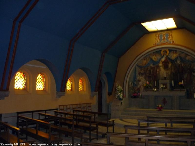 L\'intérieur de la chapelle Notre-Dame des
Anges (1954-57)
