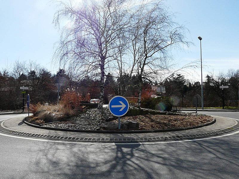 Tout ça pour obtenir ceci ou quelque chose
d\'approchant : copie collée de ce qui
existe dans tous les coins de l\'Hexagone !