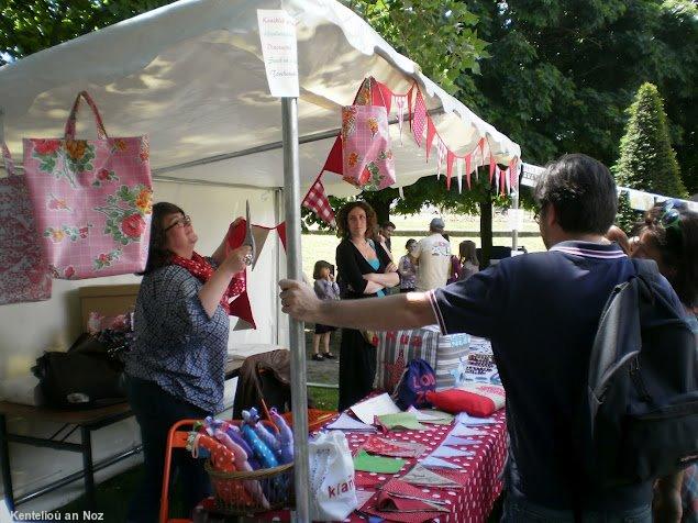 Brezhoneg L.A. la journée de la Langue bretonne à Nantes dimanche 27 mai. Un des nombreux stands.