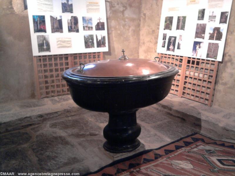 Exposition du baptistère. Exposition du baptistère.