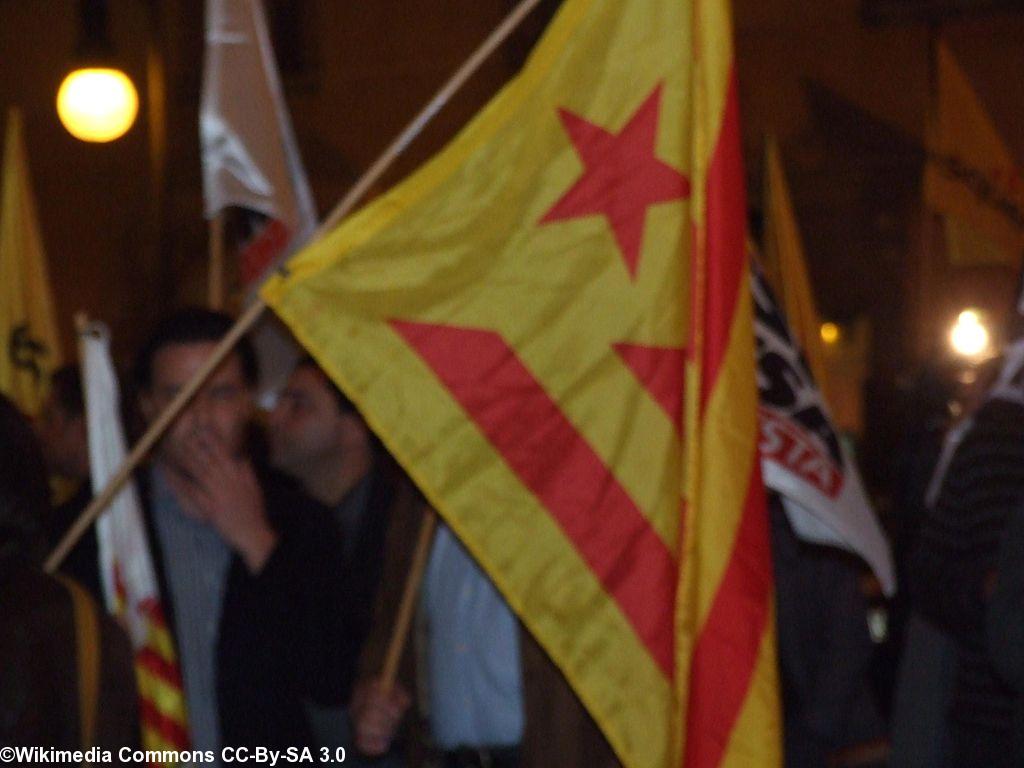 Drapeau de la gauche indépendantiste catalane