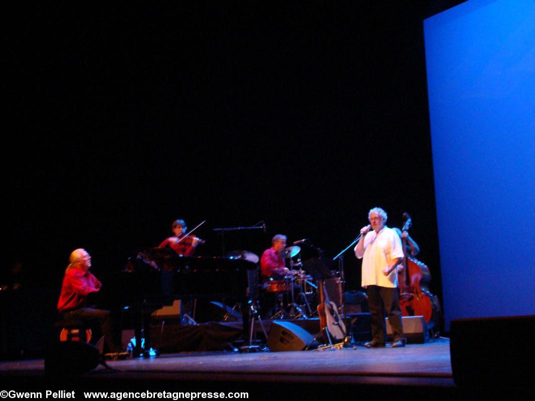 Gilles Servat. Gilles Servat.