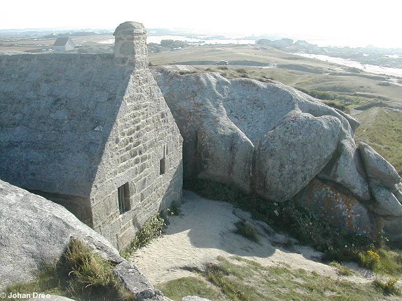 La maison de garde sur le site de Meneham