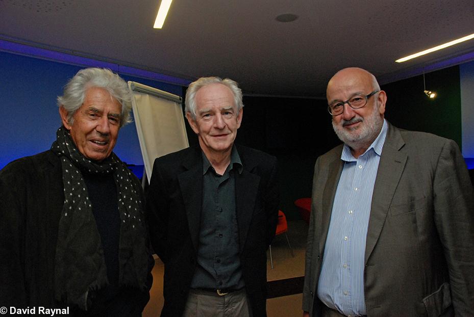 Le dessinateur René Pétillon au centre entouré de Philippe Gildas et de Paul Burel, le président de l’association Paris Breizh Médias.