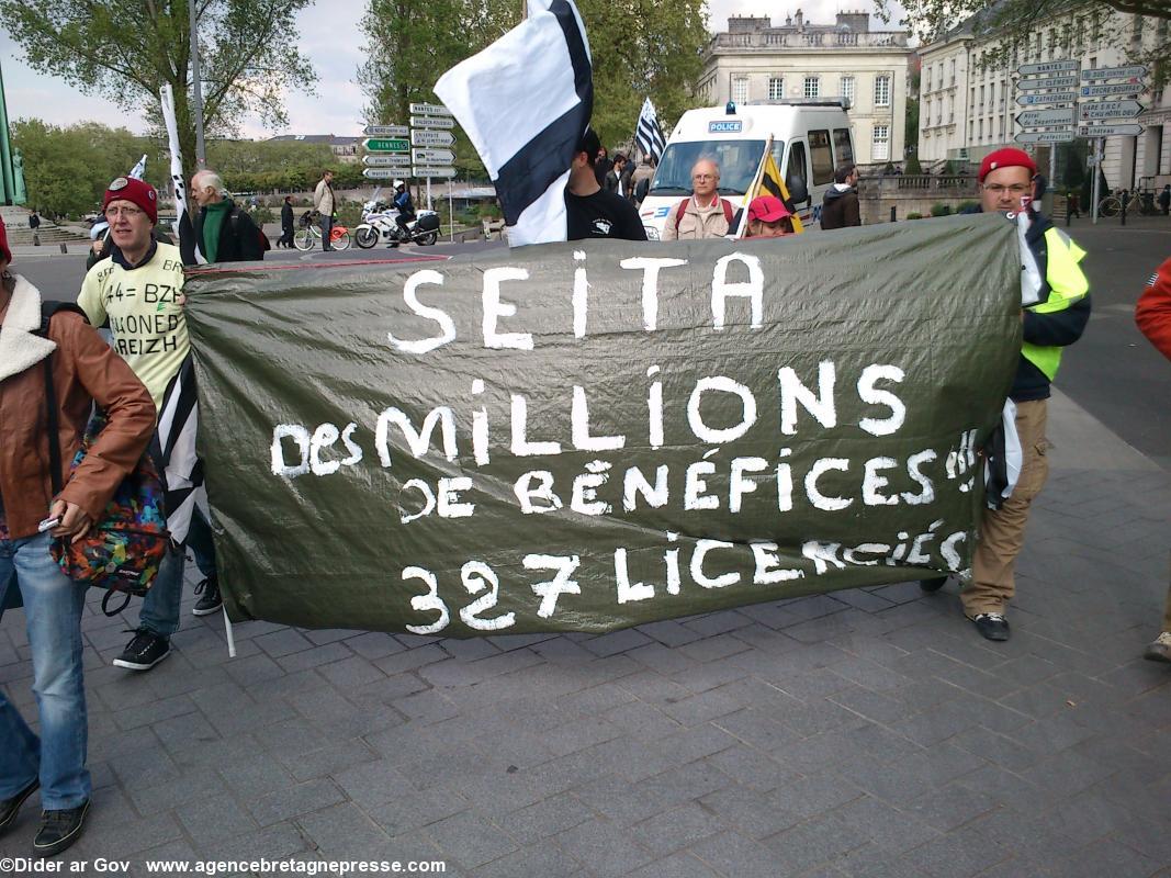 Des employés en passe d'être licencié à la manifestation pour la réunification de la Bretagne  Nantes 19/04/14