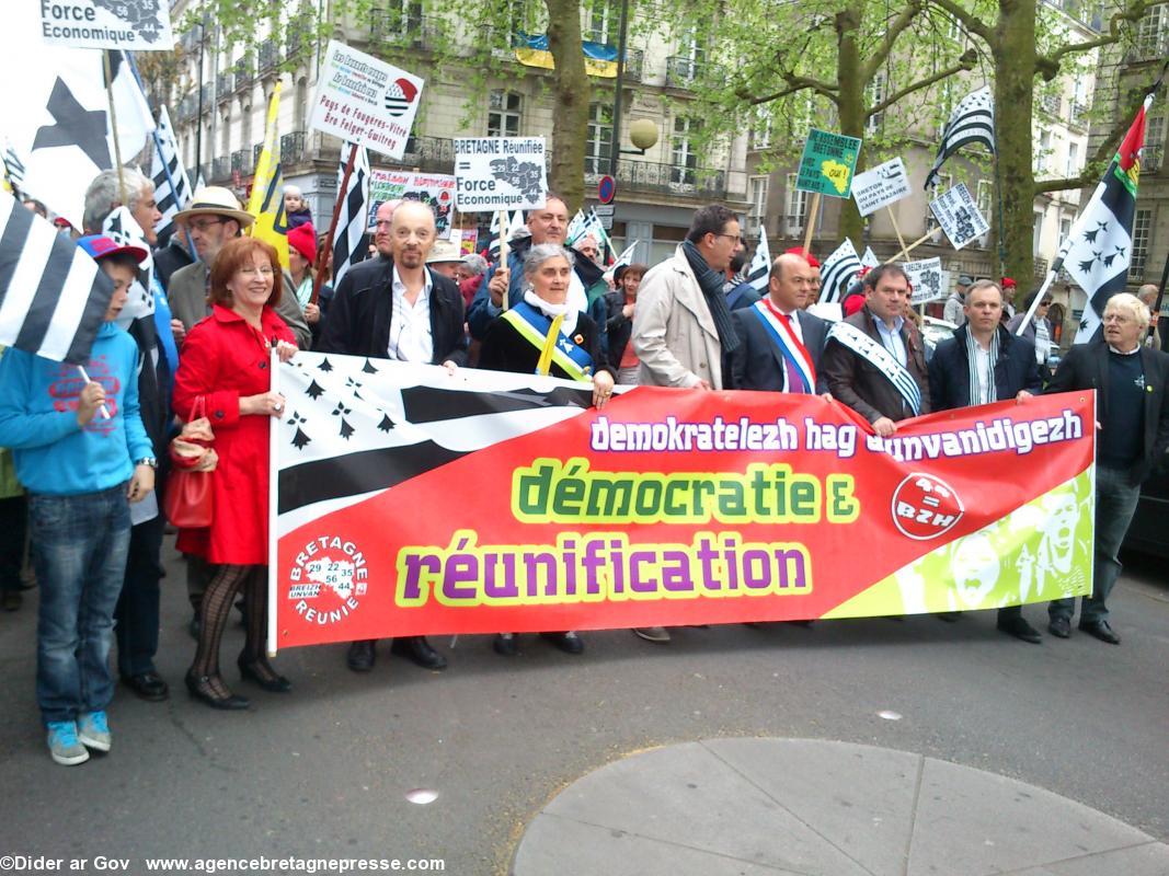 Nantes 19/04/14  Manifestation réunification