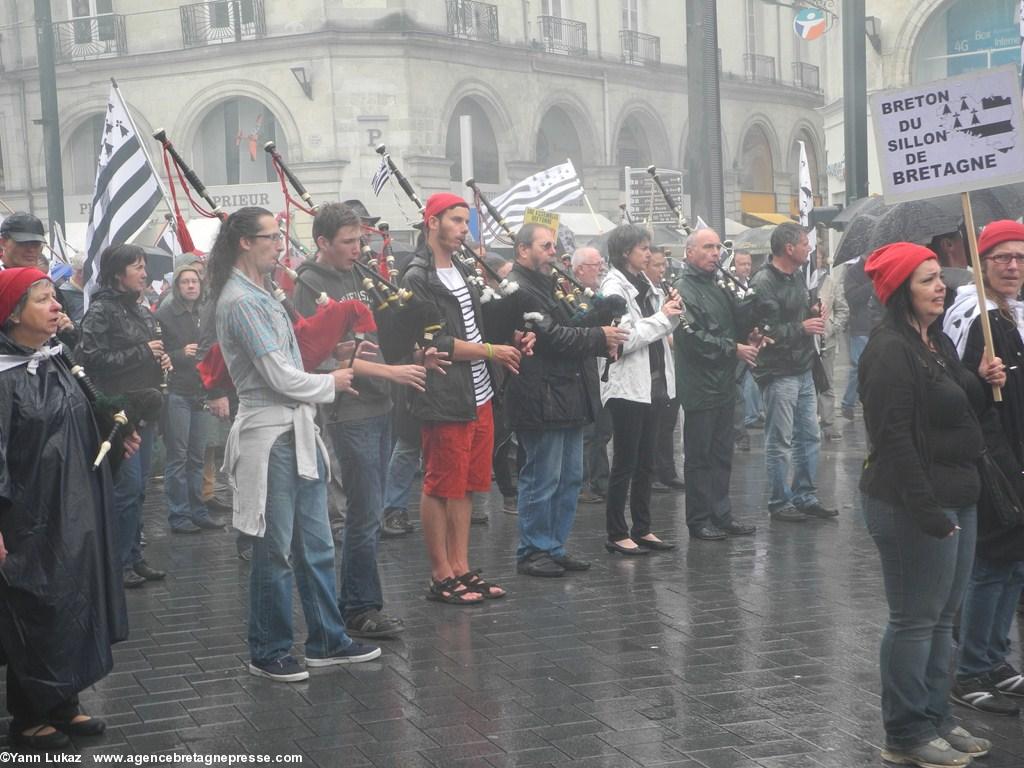 [Nantes, manifestation 28/06/2014], défilé. Bagad.
