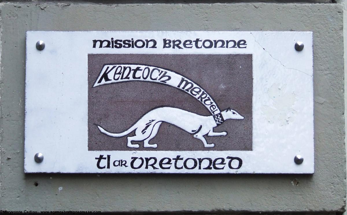 La plaque de la Mission bretonne 22 rue Delambre, Paris XIVe.