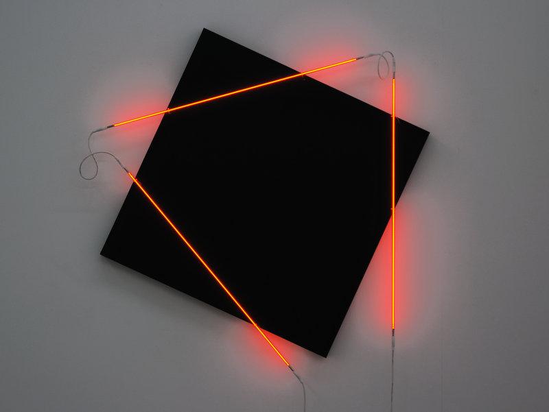 François MORELLET, « Néons 3D : 15°-90°-50° » huile sur toile et néons, 143 x 133 cm, 2015