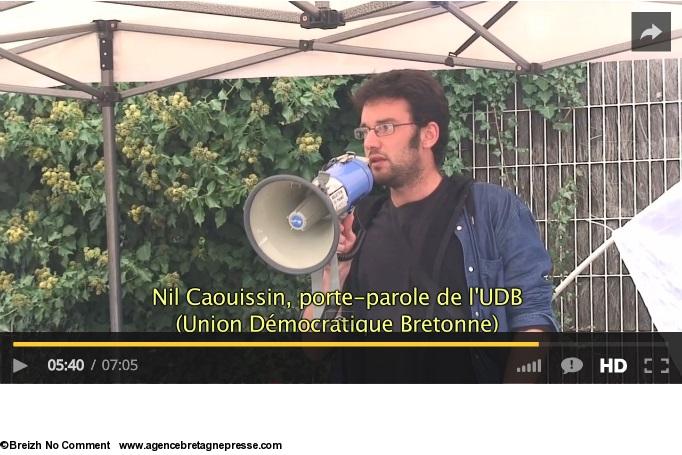 Nil Caouissin pour l'UDB. Rassemblement à Carquefou le 7 octobre 2015. Copie d'écran.