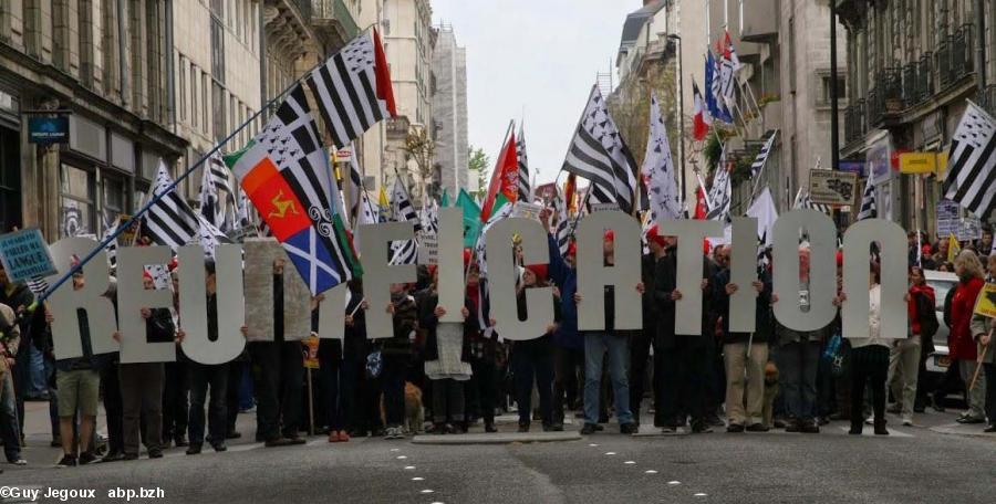 Manifestation pour la réunification à Nantes