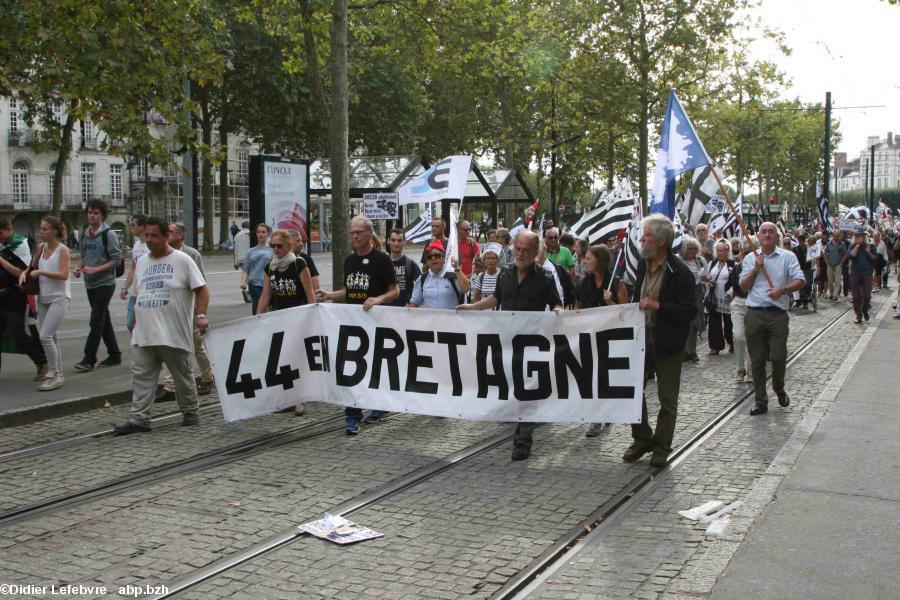 La Breizh Manif 2016 : la banderole de Bretagne Réunie.