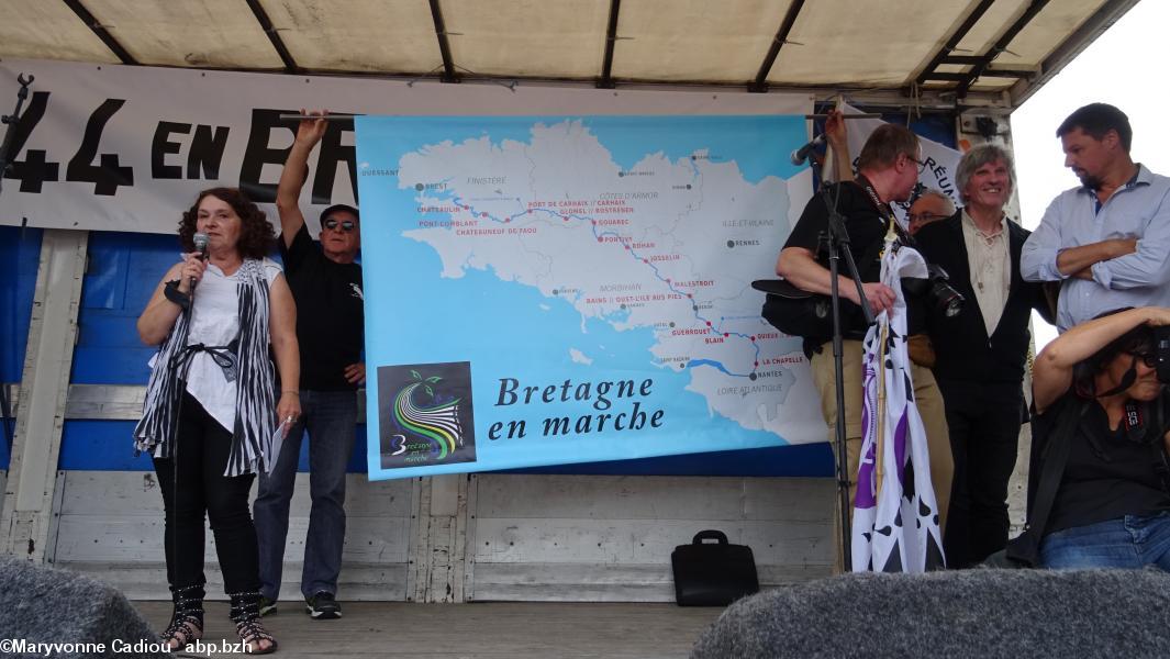Breizh Manif 2016. Le projet «Bretagne en Marche» présenté par Jocelyne Devriendt, présidente de l'assoss'.