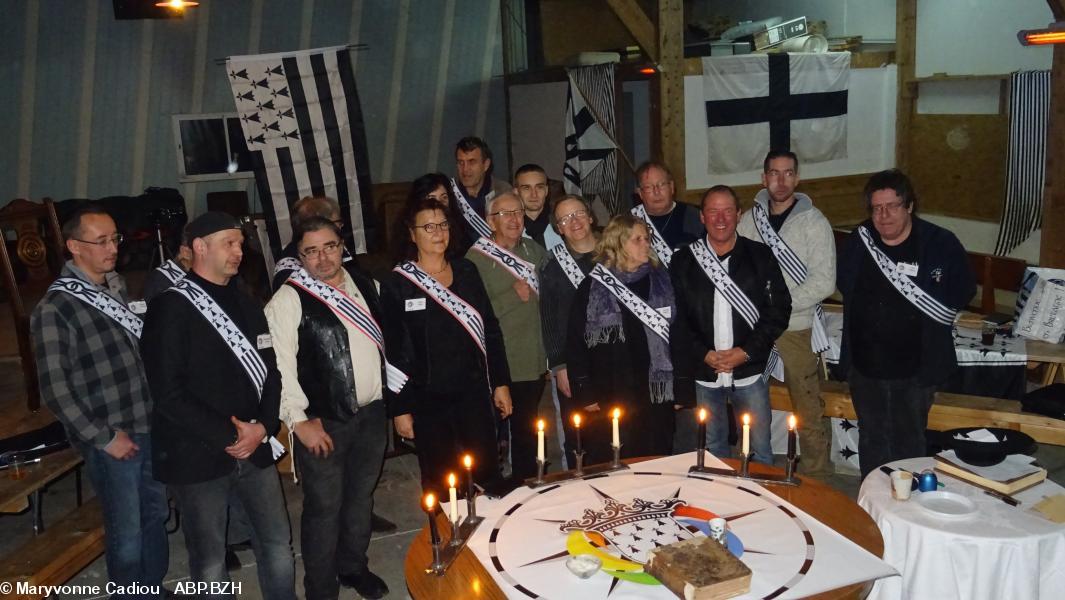 1- Les Parlementaires bretons élus pour trois ans ont prêté serment le 17 décembre 2016 à Lanrodec.