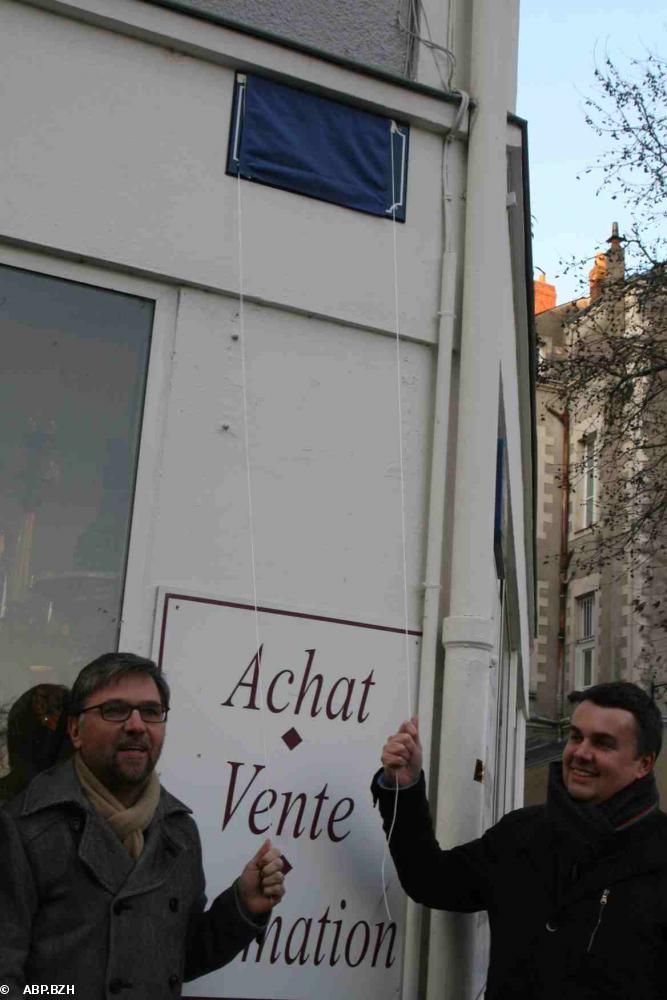 Dévoilement de la première plaque bilingue à Nantes : Catherine Choquet, Pierre-Émmanuel Marais, Olivier Château